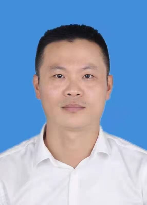 张瑞