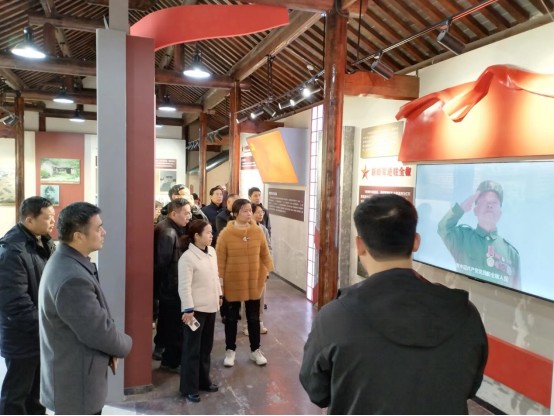 全椒县襄河镇人大代表赴马厂镇接受红色革命教育